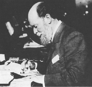 Fabergé en el estudio. Wikimedia Commons